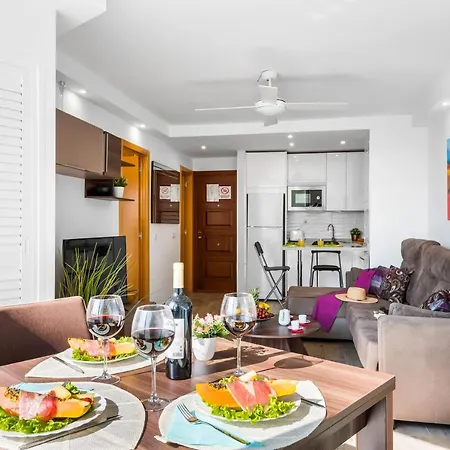 Y12F Beautiful Las Americas Accommodation * Arona (Tenerife)
