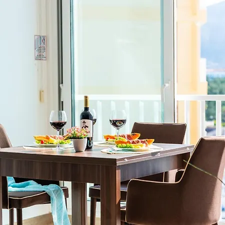 Y12F Beautiful Las Americas Accommodation * Arona (Tenerife)